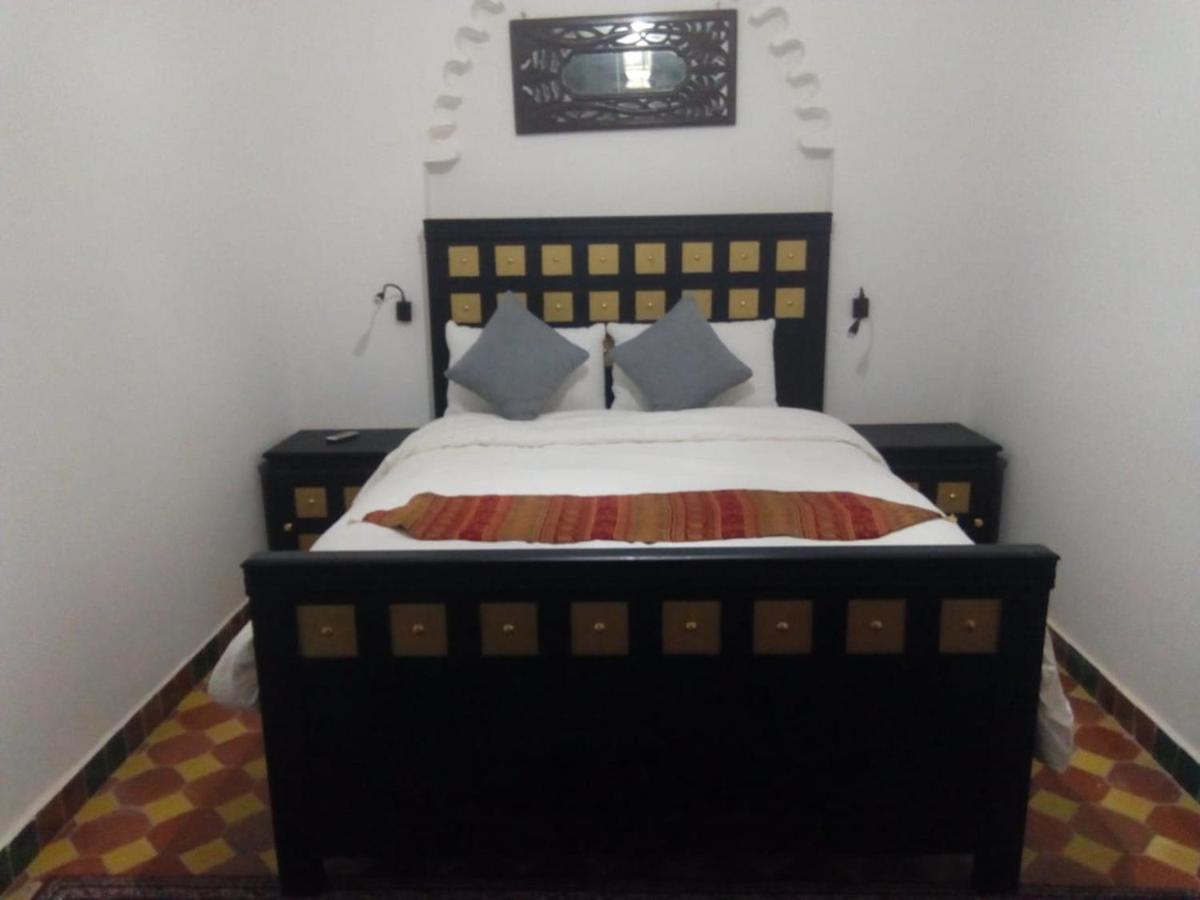 Kasr Tin Hinane Hotel เมอร์ซูกา ภายนอก รูปภาพ